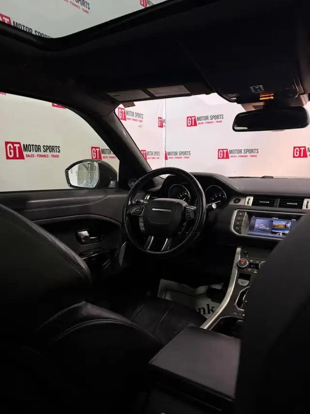 2017 Land Rover Evoque SE - Photo 9