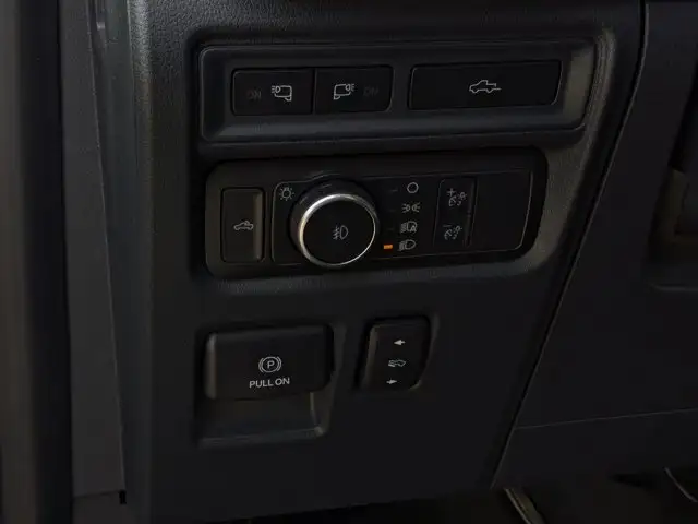 2022 Ford F-150 LARIAT - Sport PKG - 502A Pkg - - Photo 16