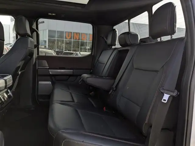 2022 Ford F-150 LARIAT - Sport PKG - 502A Pkg - - Photo 31