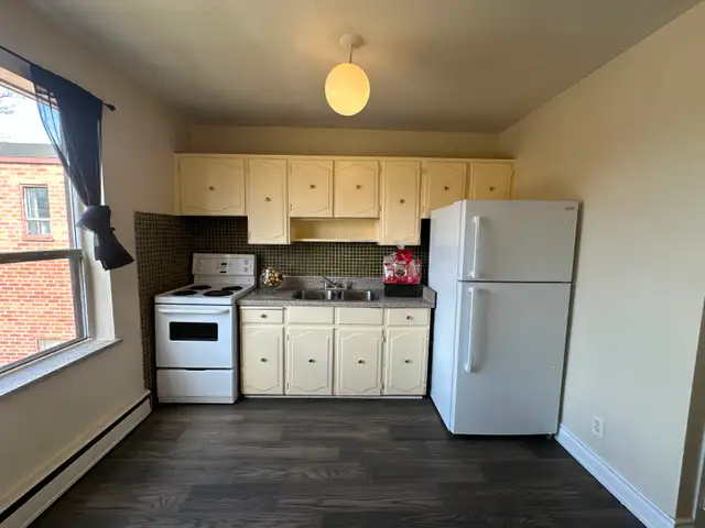 2 BEDROOM APARTMENT FOR RENT IN OSHAWA FOR $1895 Vacant - Photo 4