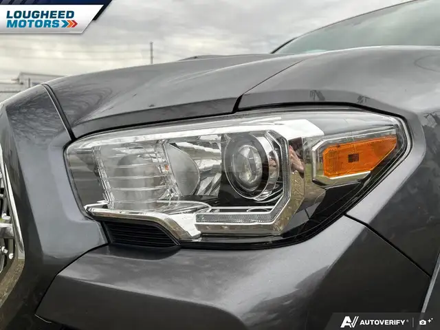 2016 Toyota Tacoma SR5 Super - Photo 8