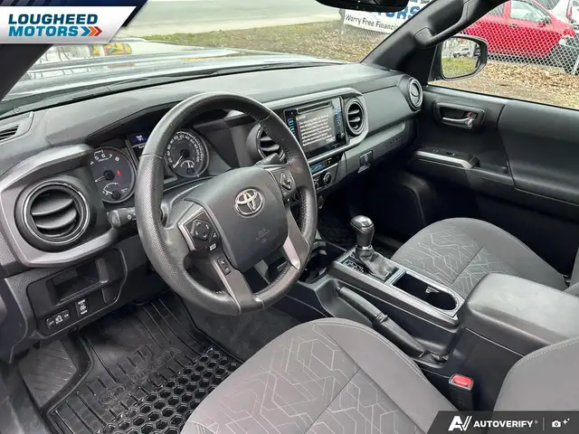 2016 Toyota Tacoma SR5 Super - Photo 10