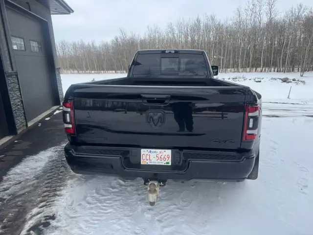 2023 ram 3500 dually diesel - Photo 4