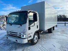 2025 Isuzu NPR-HD GAS 16' van body - Photo 4