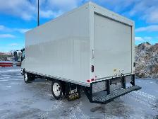 2025 Isuzu NPR-HD GAS 16' van body - Photo 10