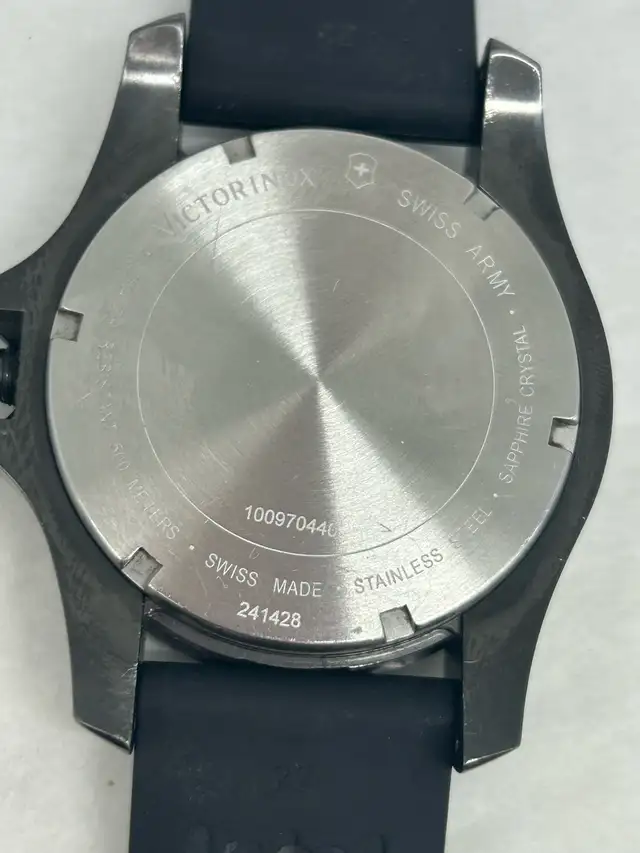 VICTORINOX SWISS ARMY - Photo 4