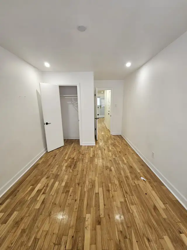 For Rent 3 1/2 apartment - 5 minute walk to Rosemont Metro - Photo 7