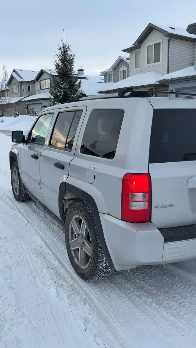 2007 Jeep Patriot Limited 4x4 - Photo 4