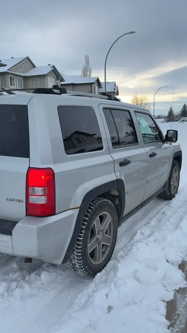 2007 Jeep Patriot Limited 4x4 - Photo 5