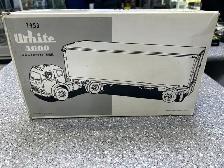 First gear 1953 white Canadian pacific 1/34 scale model