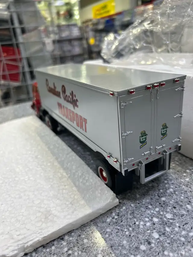 First gear 1953 white Canadian pacific 1/34 scale model - Photo 8