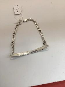 Bracelet en argent avec plaque
