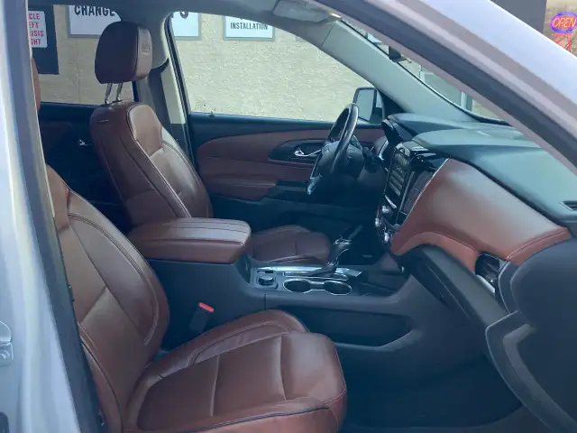 2018 Chevrolet Traverse High Country - Photo 9