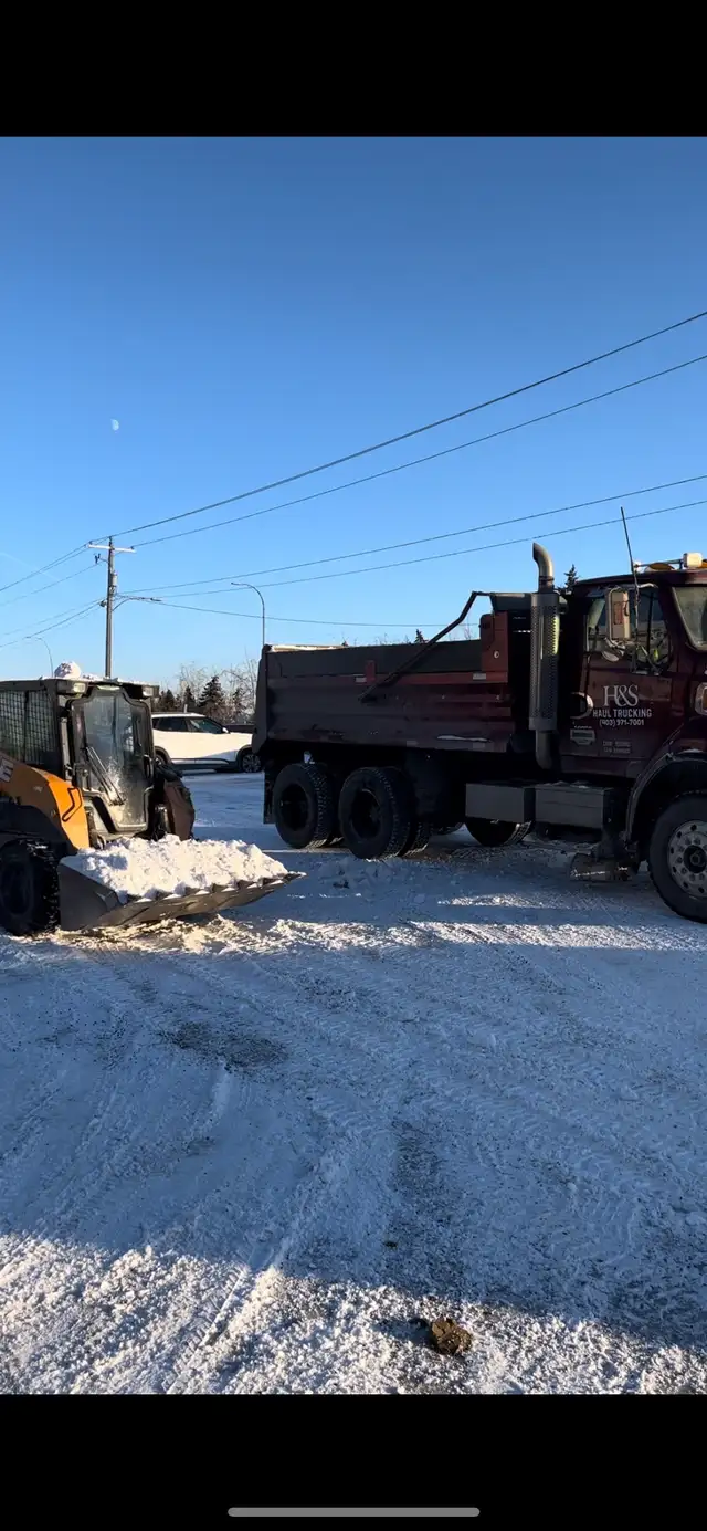 SNOW HAULING DUMP TRUCK