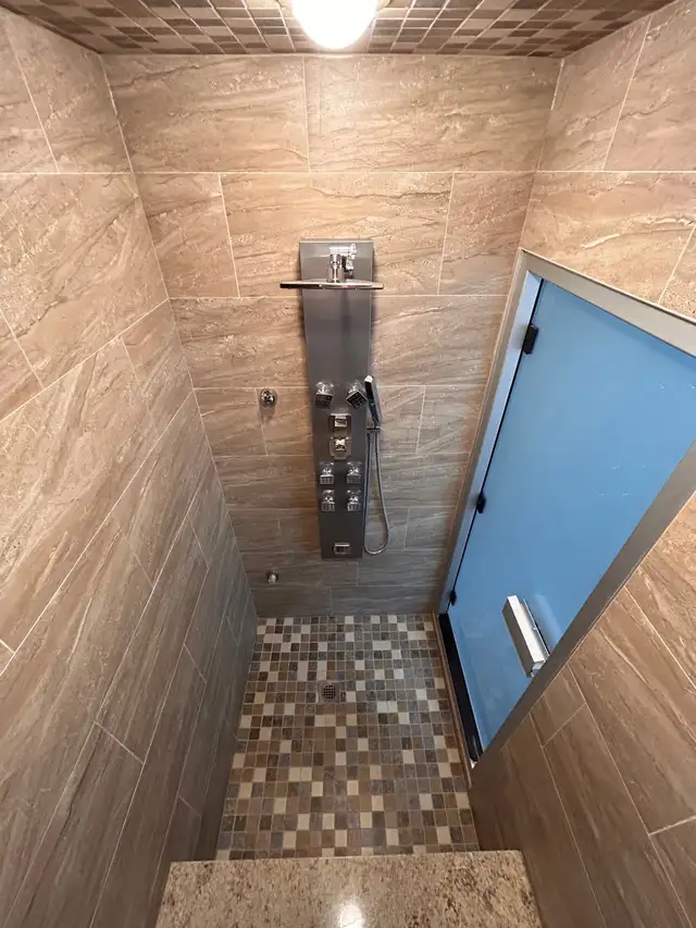 5 bed 3.5 bath - House for sale - Photo 6