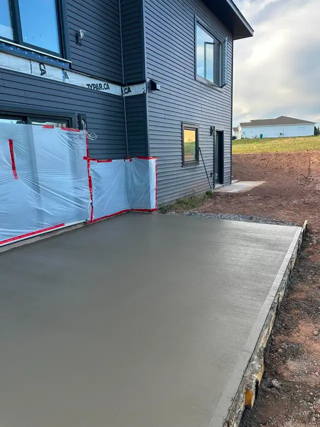 Now Hiring  -- Carpenters (apprentice & Journeymen ) - Photo 3