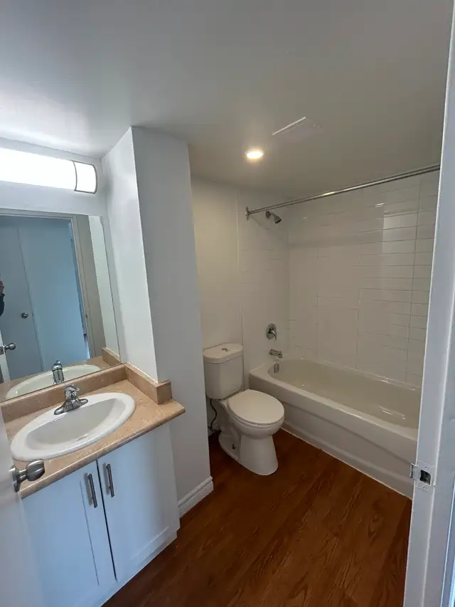 1 Bedroom Apartment - $1,850   First Month Free - North York - Photo 8