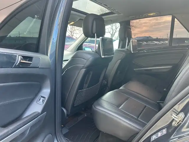 2011 Mercedes-Benz M-Class 4MATIC 4dr ML 63 AMG - Photo 14