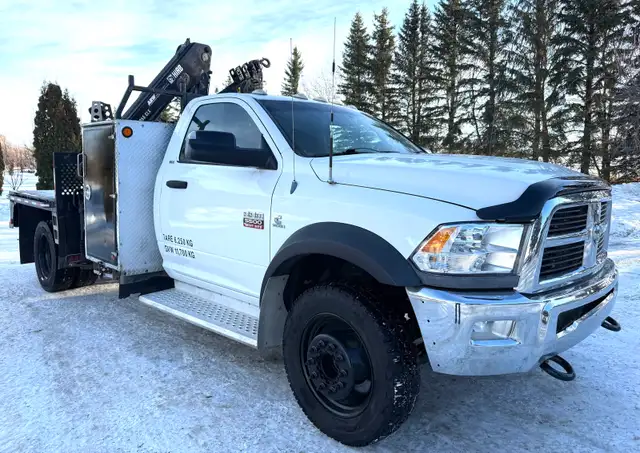 2012 RAM 5500HD SLT DIESEL CHASSIS HIAB055D PICKER SERVICE TRUCK - Photo 3