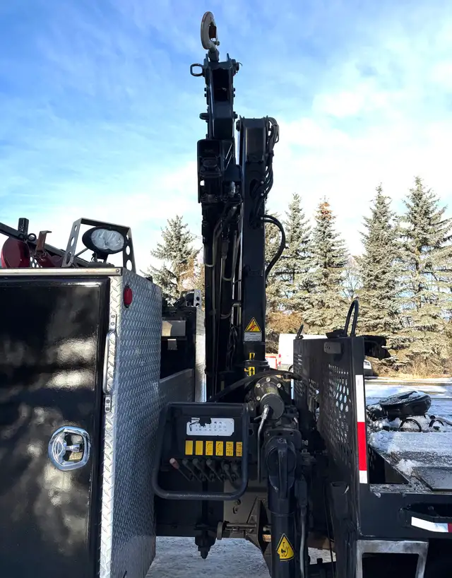 2012 RAM 5500HD SLT DIESEL CHASSIS HIAB055D PICKER SERVICE TRUCK - Photo 10