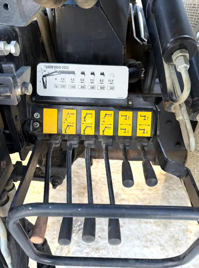 2012 RAM 5500HD SLT DIESEL CHASSIS HIAB055D PICKER SERVICE TRUCK - Photo 11