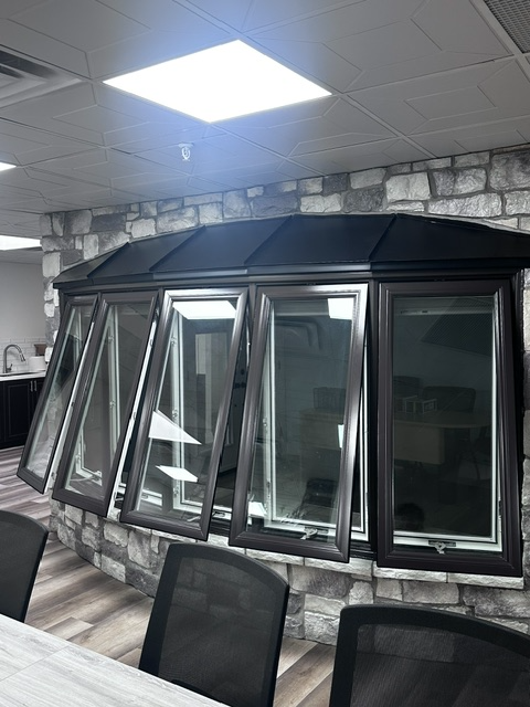 Custom Vinyl Windows - Manufactured in Toronto, Canada - Photo 4