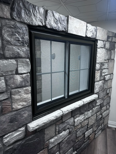 Custom Vinyl Windows - Manufactured in Toronto, Canada - Photo 6