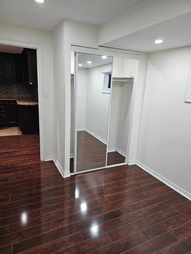 1 bedroom basement apartment - Photo 5