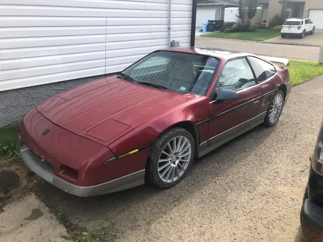 Pontiac Fiero GT