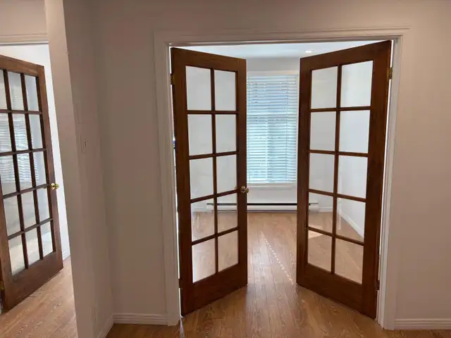 3 1/2 Rénové. Libre. Rez-de chaussée - Photo 10