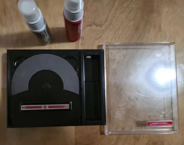 Realistic CD Cleaner - Photo 3