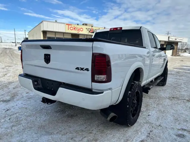 2017 RAM 2500 HD LARAMIE • 4WD • CREW CAB - Photo 5