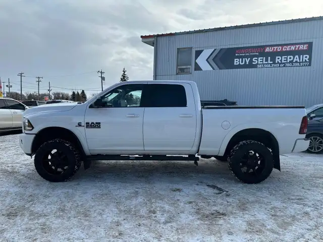 2017 RAM 2500 HD LARAMIE • 4WD • CREW CAB - Photo 8