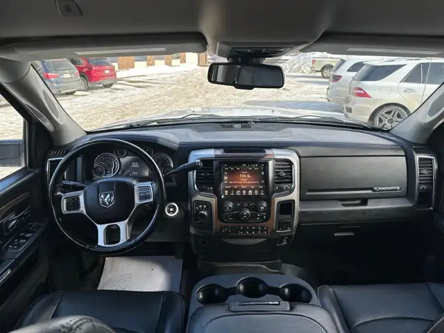 2017 RAM 2500 HD LARAMIE • 4WD • CREW CAB - Photo 10