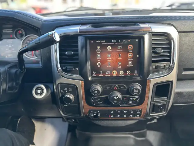 2017 RAM 2500 HD LARAMIE • 4WD • CREW CAB - Photo 13
