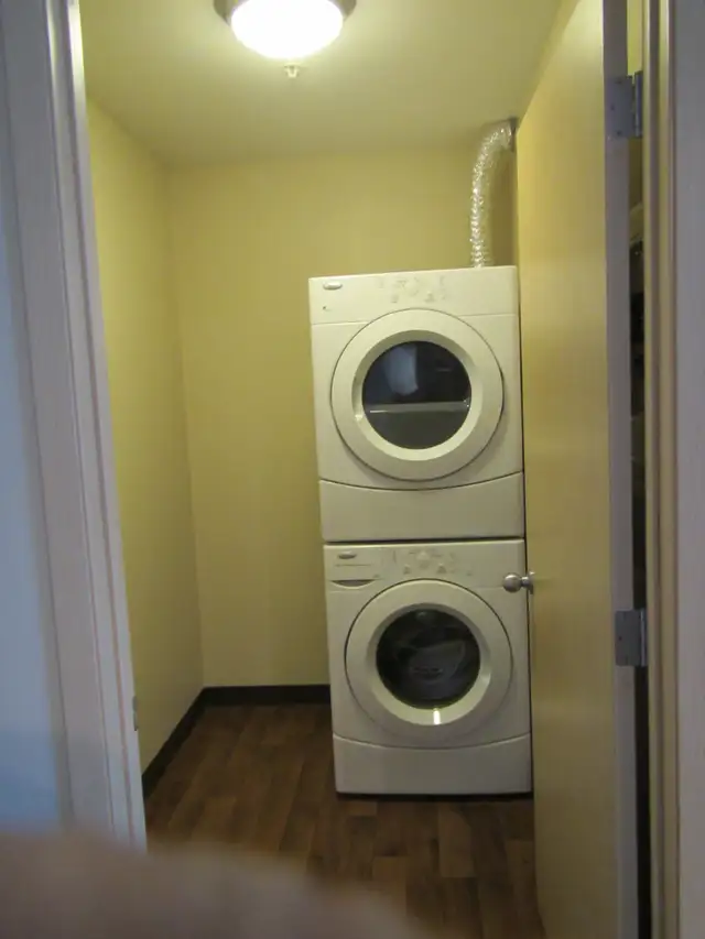 2 BEDROOM APARTMENT IN WEST LETHBRIDGE - Photo 6