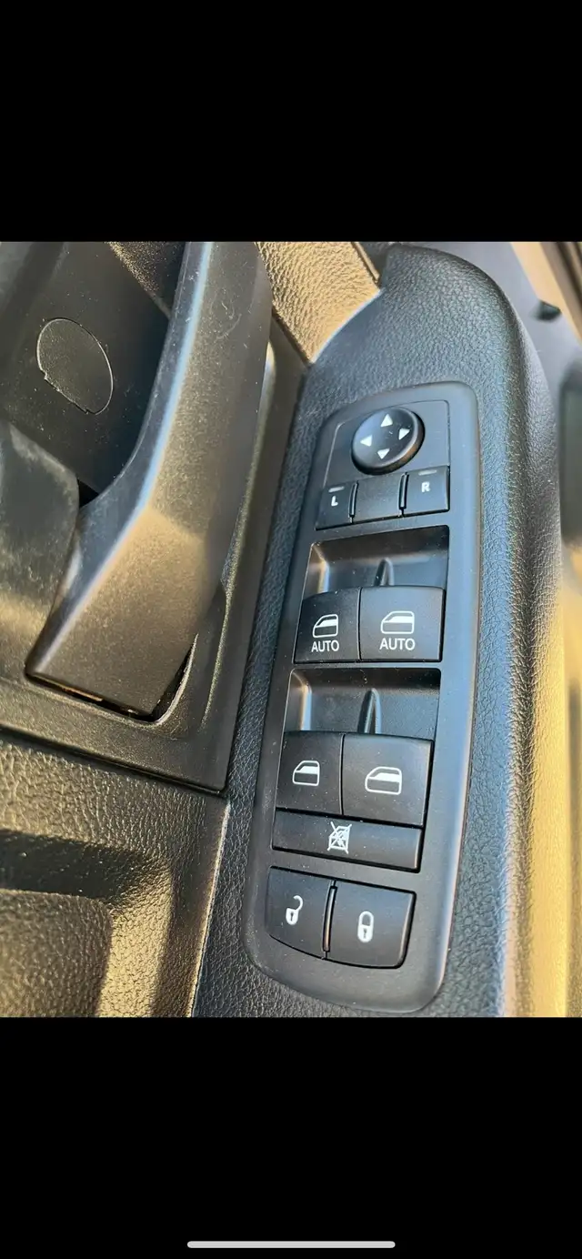 2014 Volkswagen Jetta - Photo 5