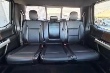 2017 Ford F-150 Lariat Crew Cab 3.5L V6 - Photo 17