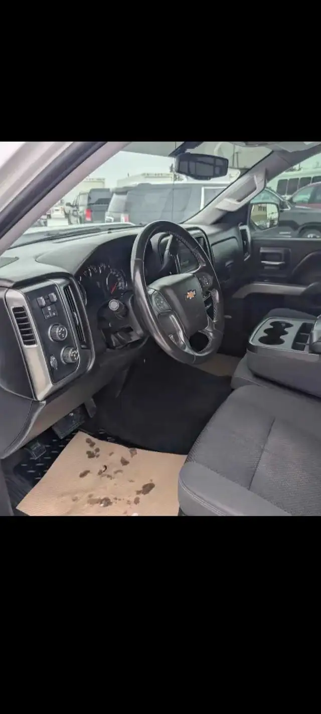 2015 Chev Silverado 1500 5.3L V8 Accident Free - Photo 3