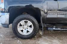 2017 Chevrolet Silverado 1500 Custom Double Cab 5.3L V8 - Photo 9