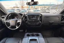 2017 Chevrolet Silverado 1500 Custom Double Cab 5.3L V8 - Photo 10
