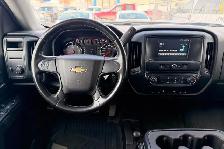 2017 Chevrolet Silverado 1500 Custom Double Cab 5.3L V8 - Photo 11