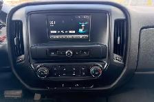 2017 Chevrolet Silverado 1500 Custom Double Cab 5.3L V8 - Photo 19