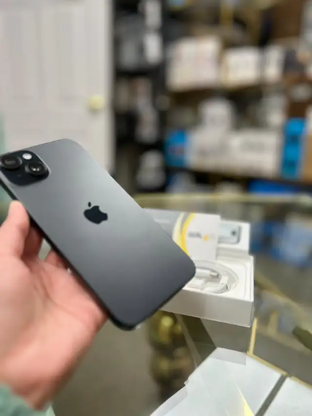 Apple iPhone 15 Plus Open Box Like New | Unlocked - Photo 3