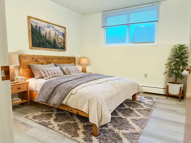 Large 1Bedroom Apartment in Rocky Mountain House! - Photo 3