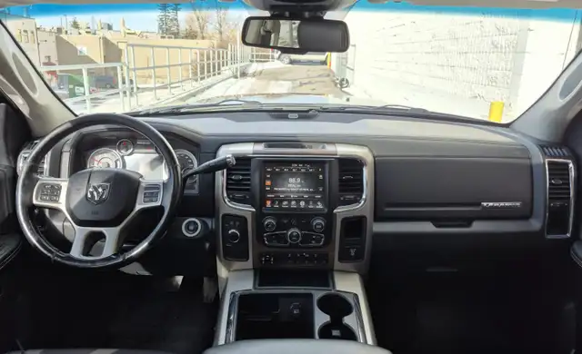 2014 Dodge ram 3500 laramie megacab - Photo 7