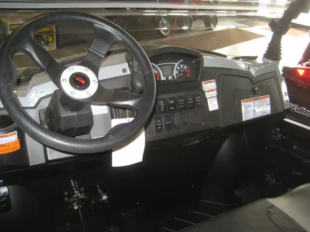 NEW HISUN SECTOR 750 Side By side - Photo 2