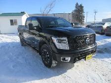 2018 Nissan Titan 5.6 PRO 4X Fog Lights Tonneau Cover 4WD - Photo 2