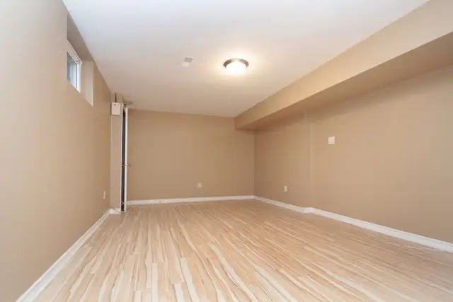 Spacious & Discounted basement apartment available -Mississauga - Photo 8