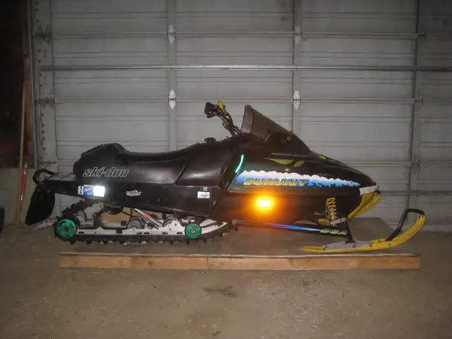 1996 Skidoo 670 Summit - Photo 2